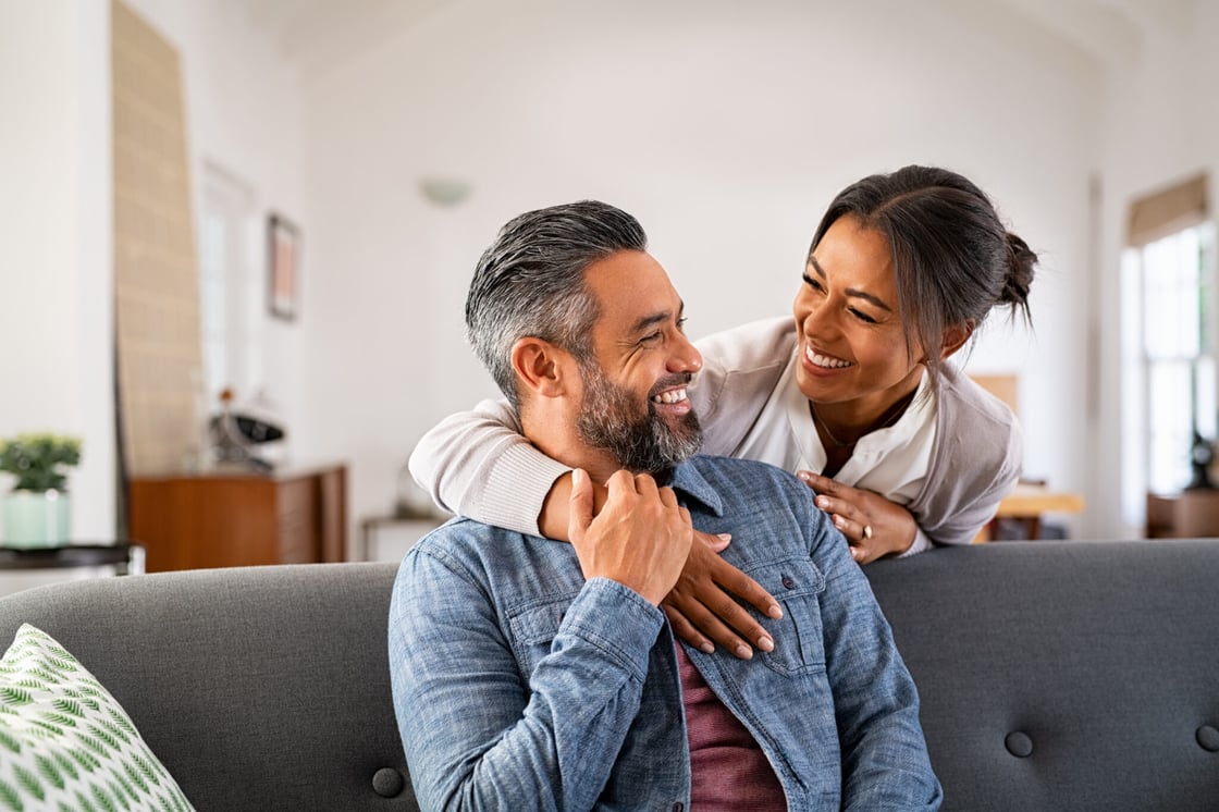 8-ways-to-navigate-shifting-power-dynamics-in-relationships-ground-picture-shutterstock-2048x1365