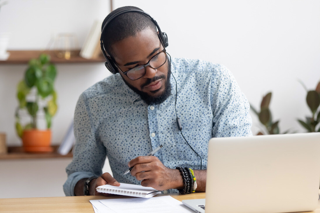 job-layoff-strategies-fizkes-shutterstock